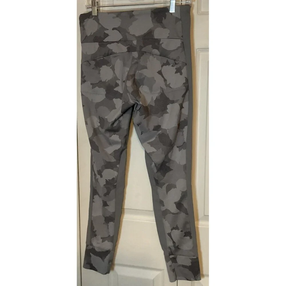 Athleta Pants Essex Camo Hybrid Tight‎ Leggings Gray Zip Pocket Medium